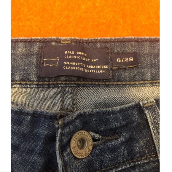 Vintage Levi’s bold curve classic bootcut jeans EUC - Picture 5 of 9